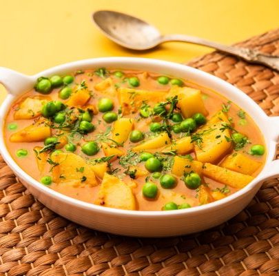 Aloo Mutter curry or green peas potato curry