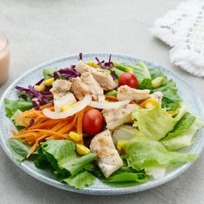 Green salad and roasted chicken
