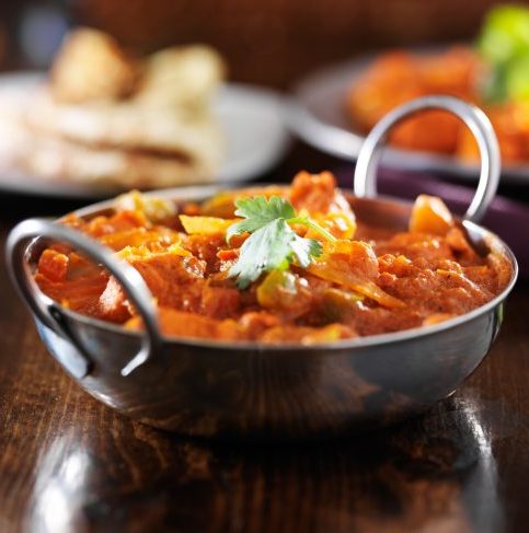 indian curry - chicken vindaloo in balti dish